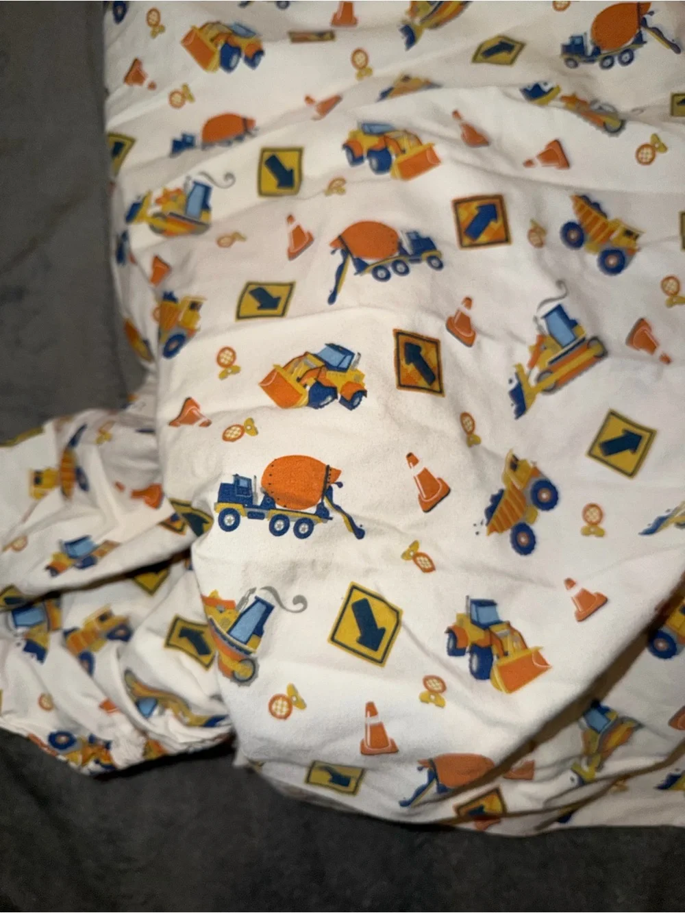Circo Kids Twin Fitted Sheet with Pillowcase  with Construction Truck Print -